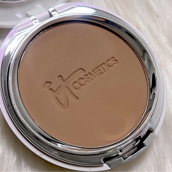 🤍New It Cosmetics Celebration Full Coverage Foundation Powder🤍 - Picture 5 of 7